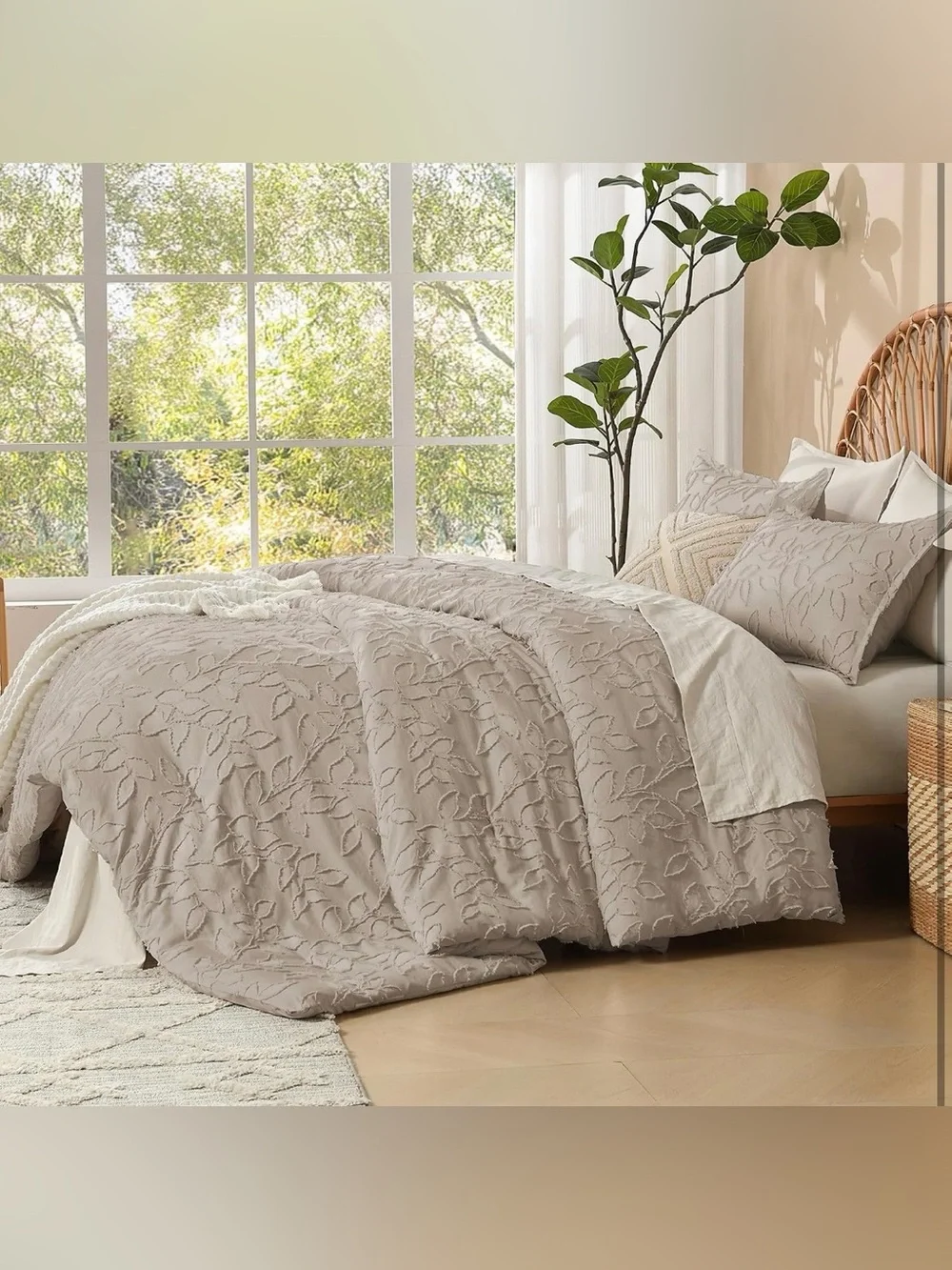 Textured Leaf-Pattern 3 piece king Comforter Set in Taupe